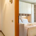 Castle&lake Апартаменты *