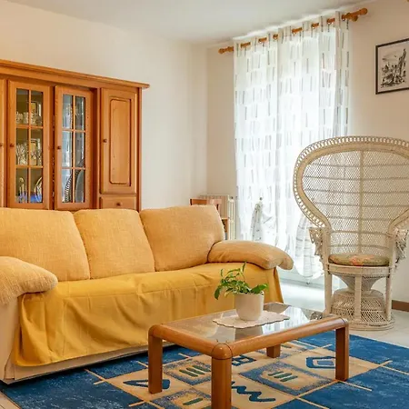 Castle&lake * Rezzonico