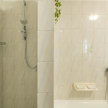 Castle&lake Apartment Rezzonico